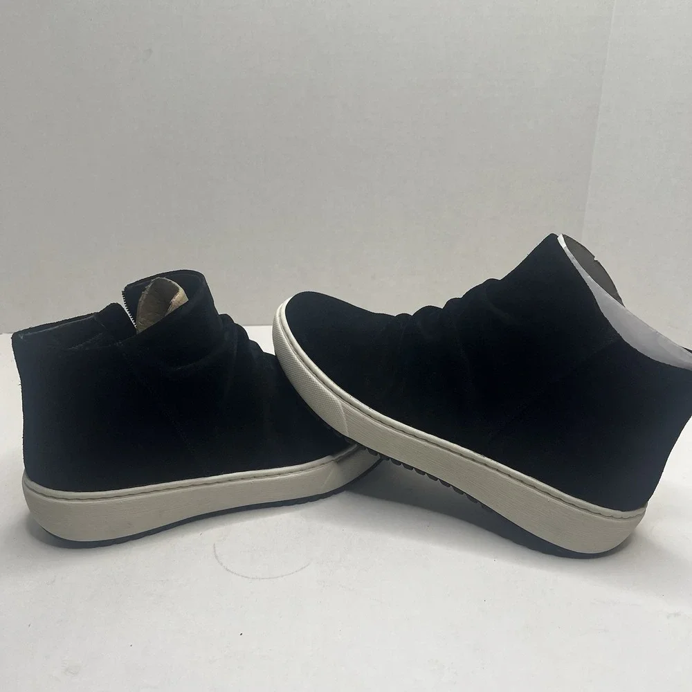 Sofft Waydell Aqua Women’s 10 M Black Waterproof Suede Sneaker Booties NIB
